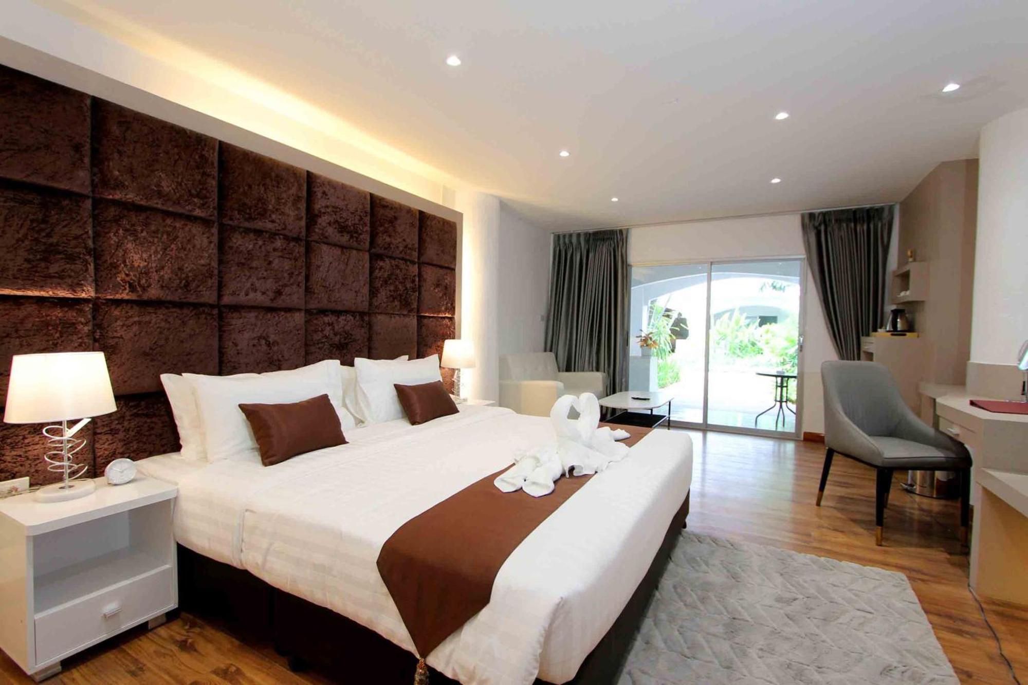Pooh Beach Resort & Spa Praia de Jomtien Exterior foto