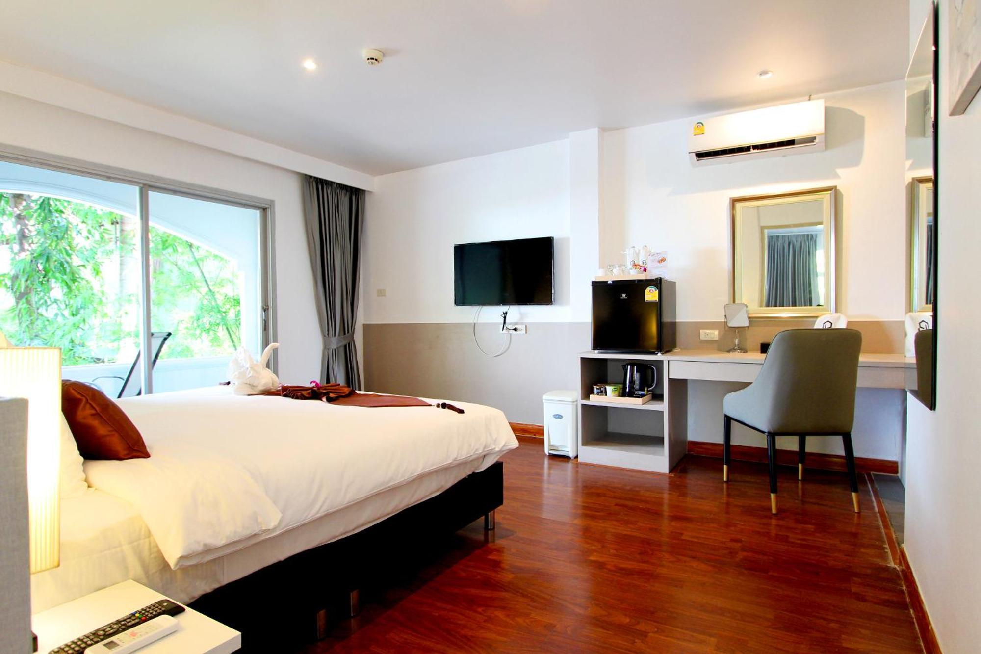 Pooh Beach Resort & Spa Praia de Jomtien Exterior foto
