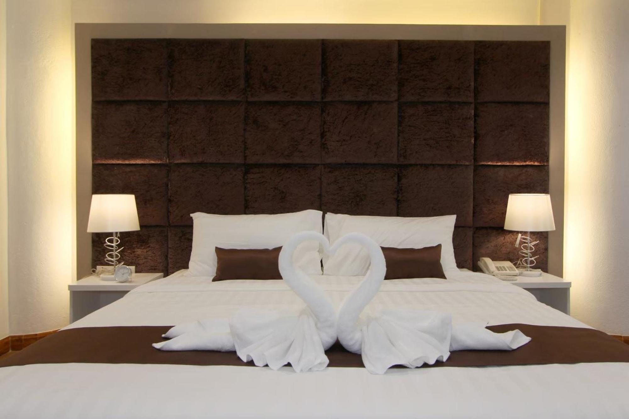 Pooh Beach Resort & Spa Praia de Jomtien Exterior foto