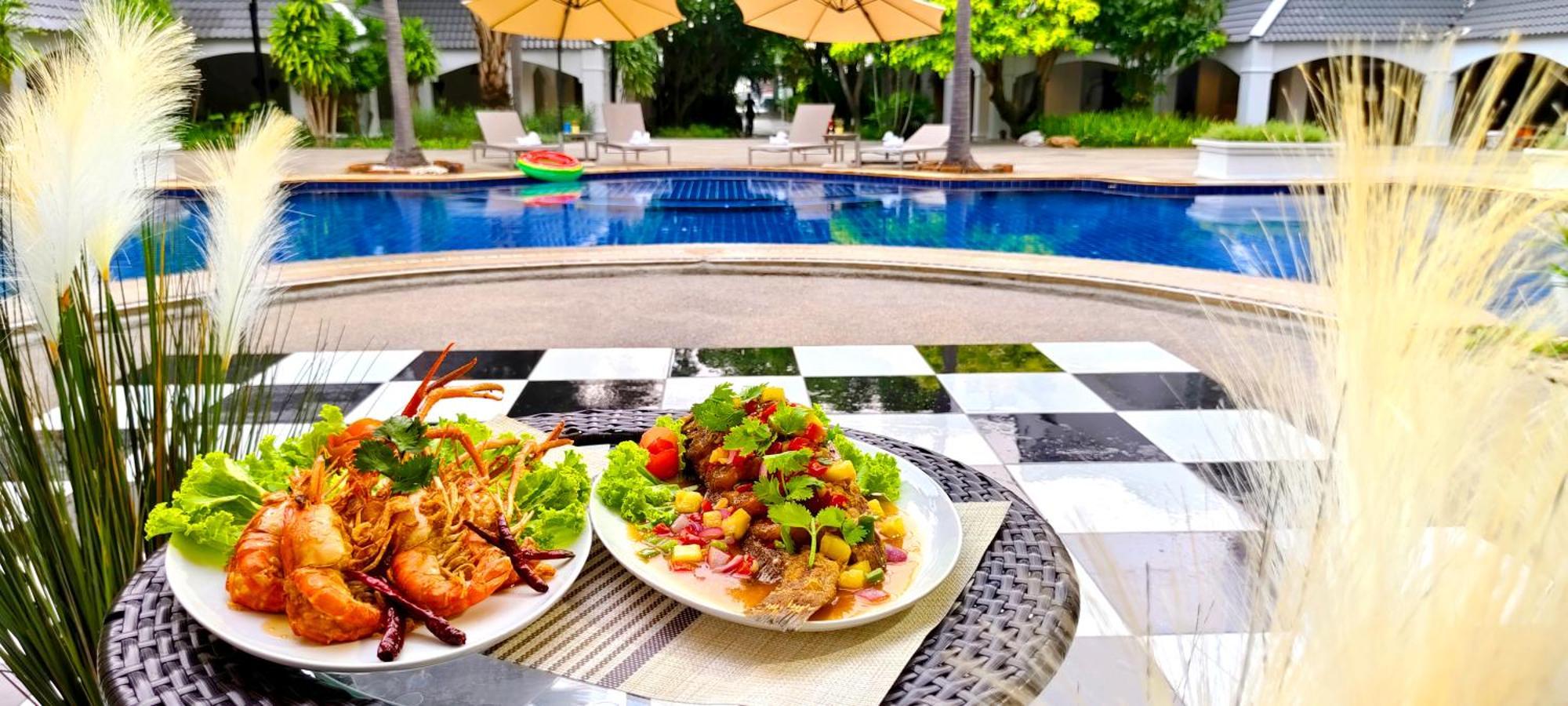 Pooh Beach Resort & Spa Praia de Jomtien Exterior foto