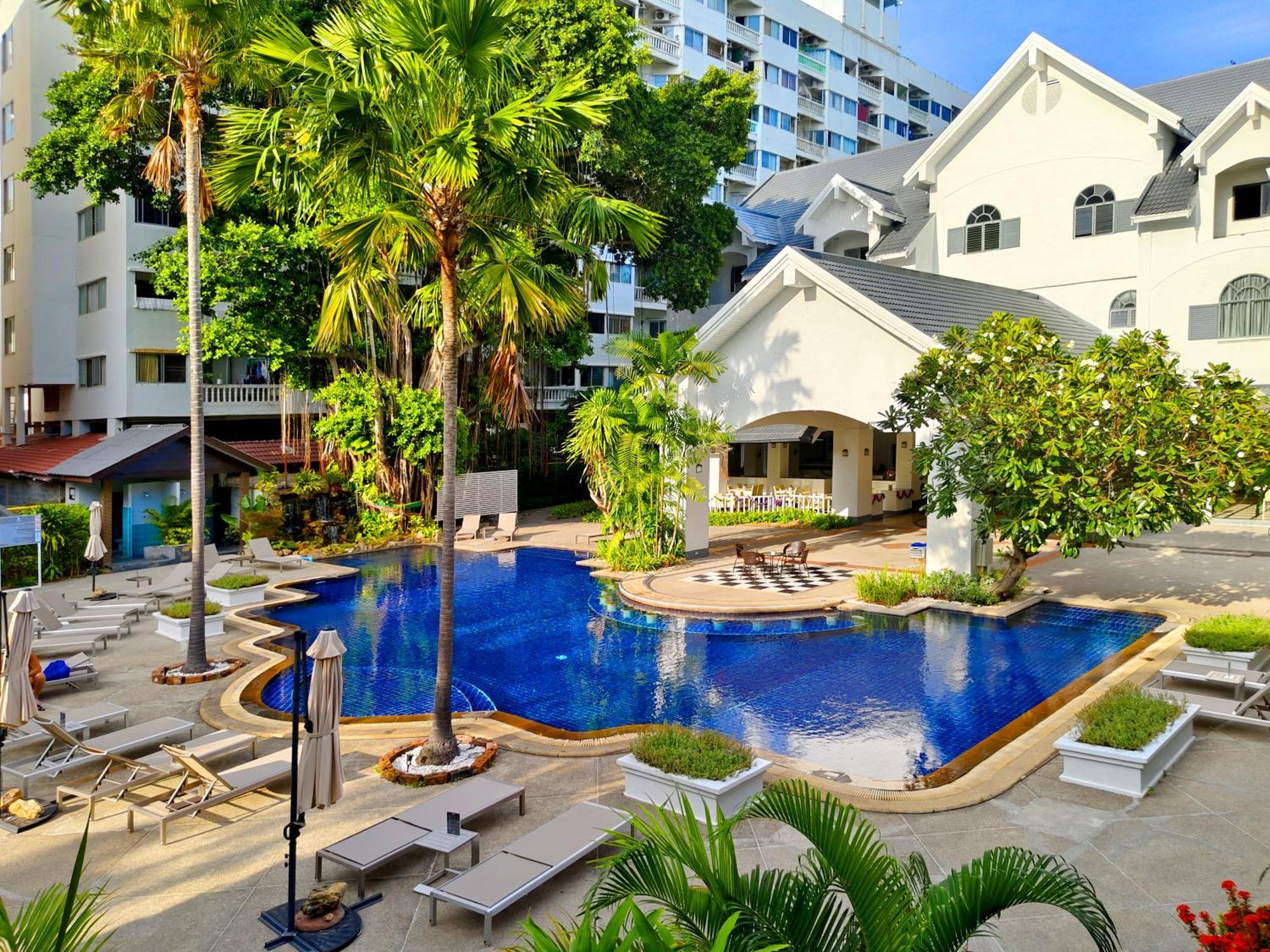 Pooh Beach Resort & Spa Praia de Jomtien Exterior foto