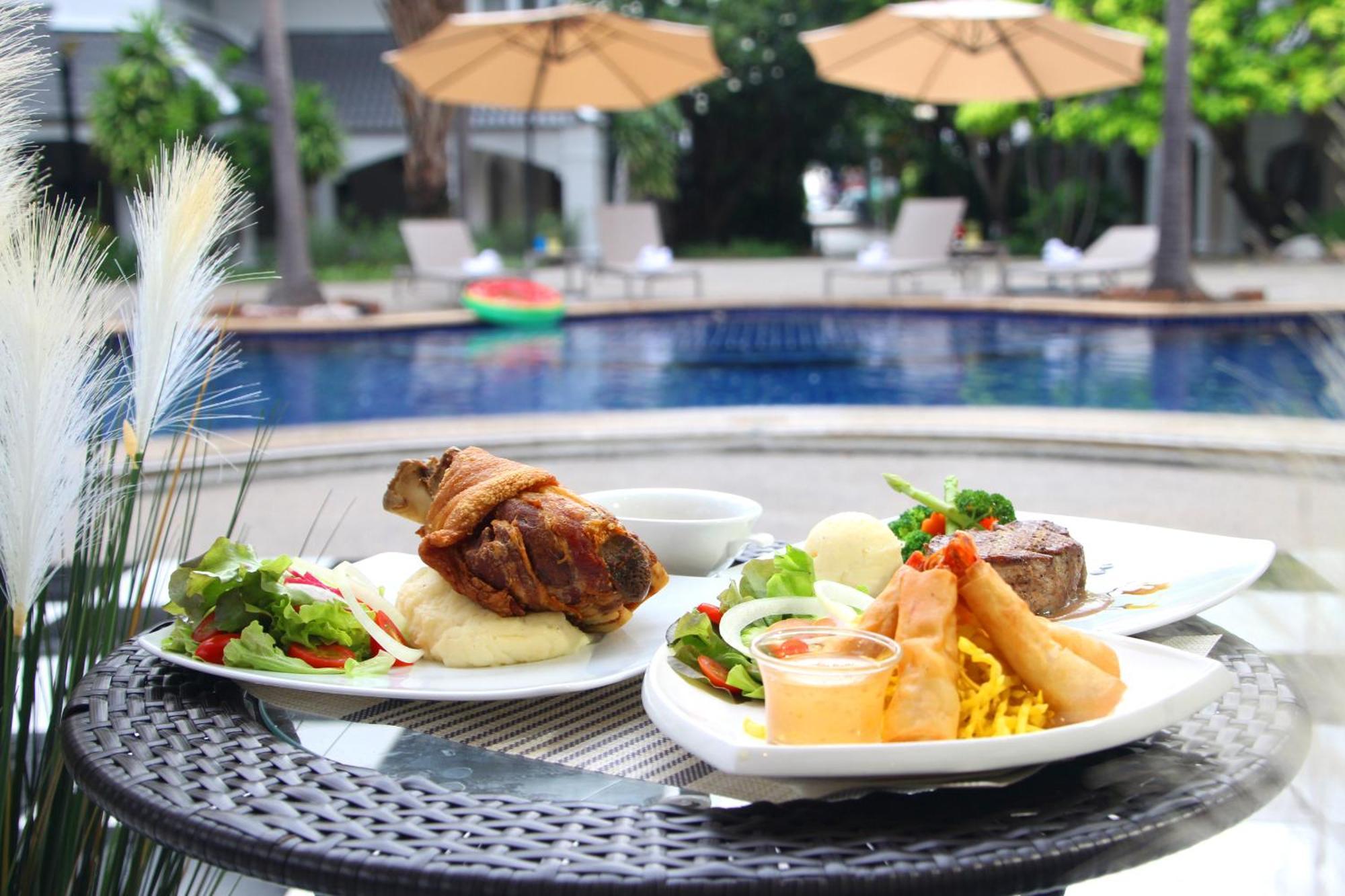 Pooh Beach Resort & Spa Praia de Jomtien Exterior foto